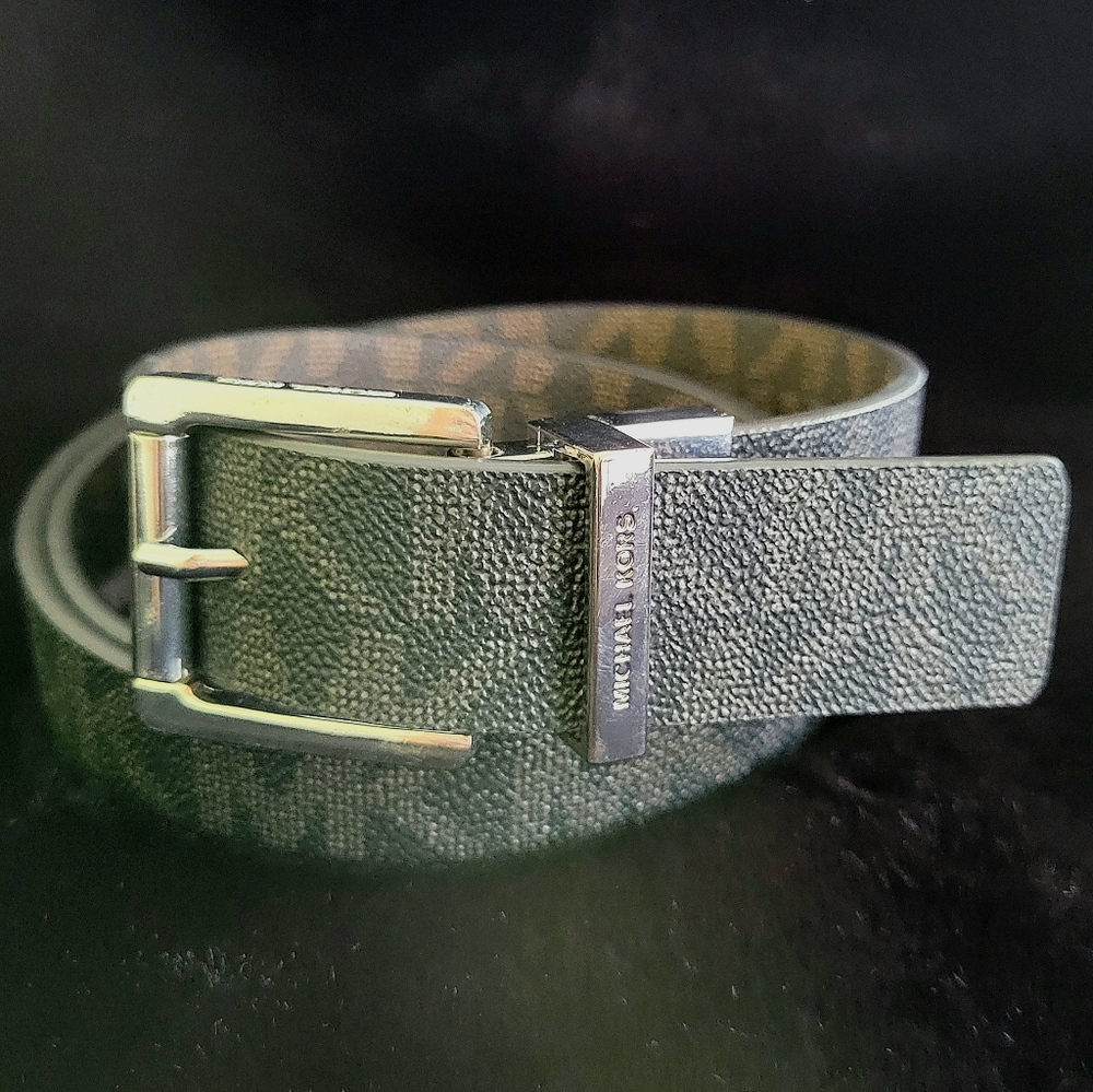 Micheal Kors Reversible Monogram Leather Belt. Silver Buckle. Size XXL.
